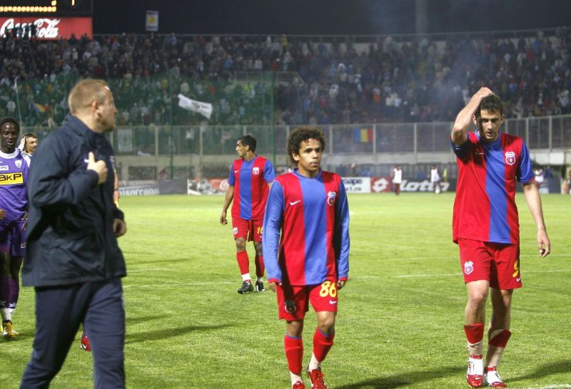 elton-jose-xavier-Gomes-la-cau-thu-thap-nhat-the-gioi